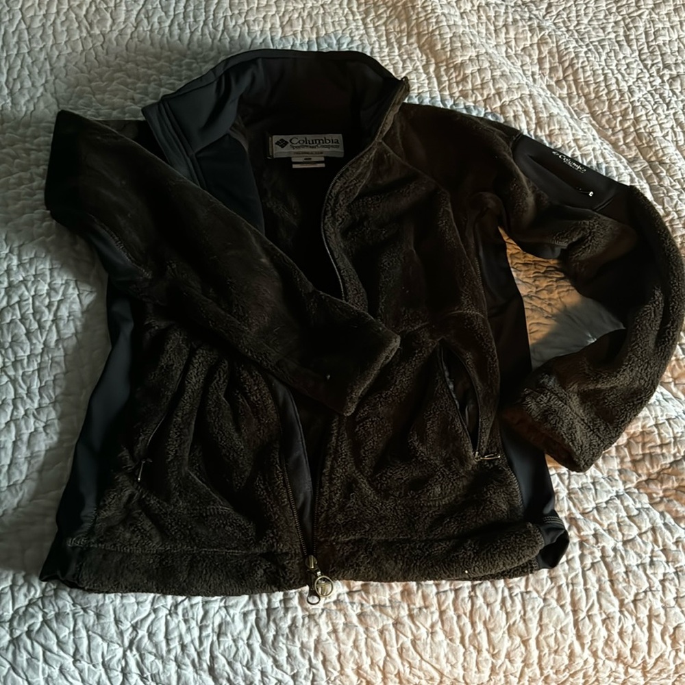 Columbia size M Charcoal colored Zip up fleece.  Barely worn.